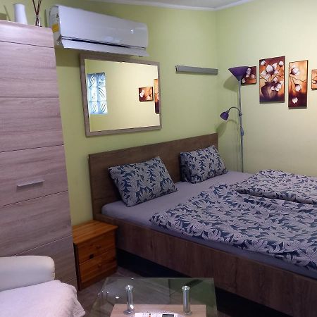 דירות נג'קניז'ה Laura Apartman מראה חיצוני תמונה