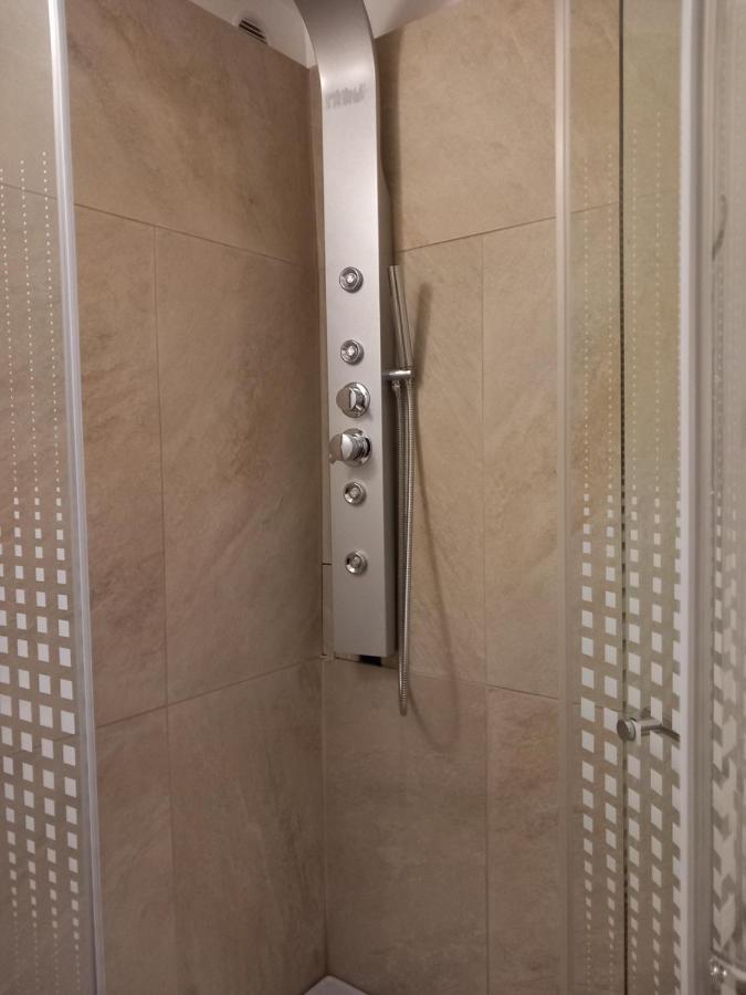 דירות נג'קניז'ה Laura Apartman מראה חיצוני תמונה