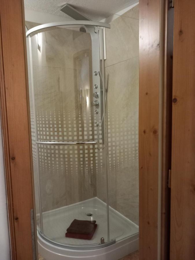דירות נג'קניז'ה Laura Apartman מראה חיצוני תמונה